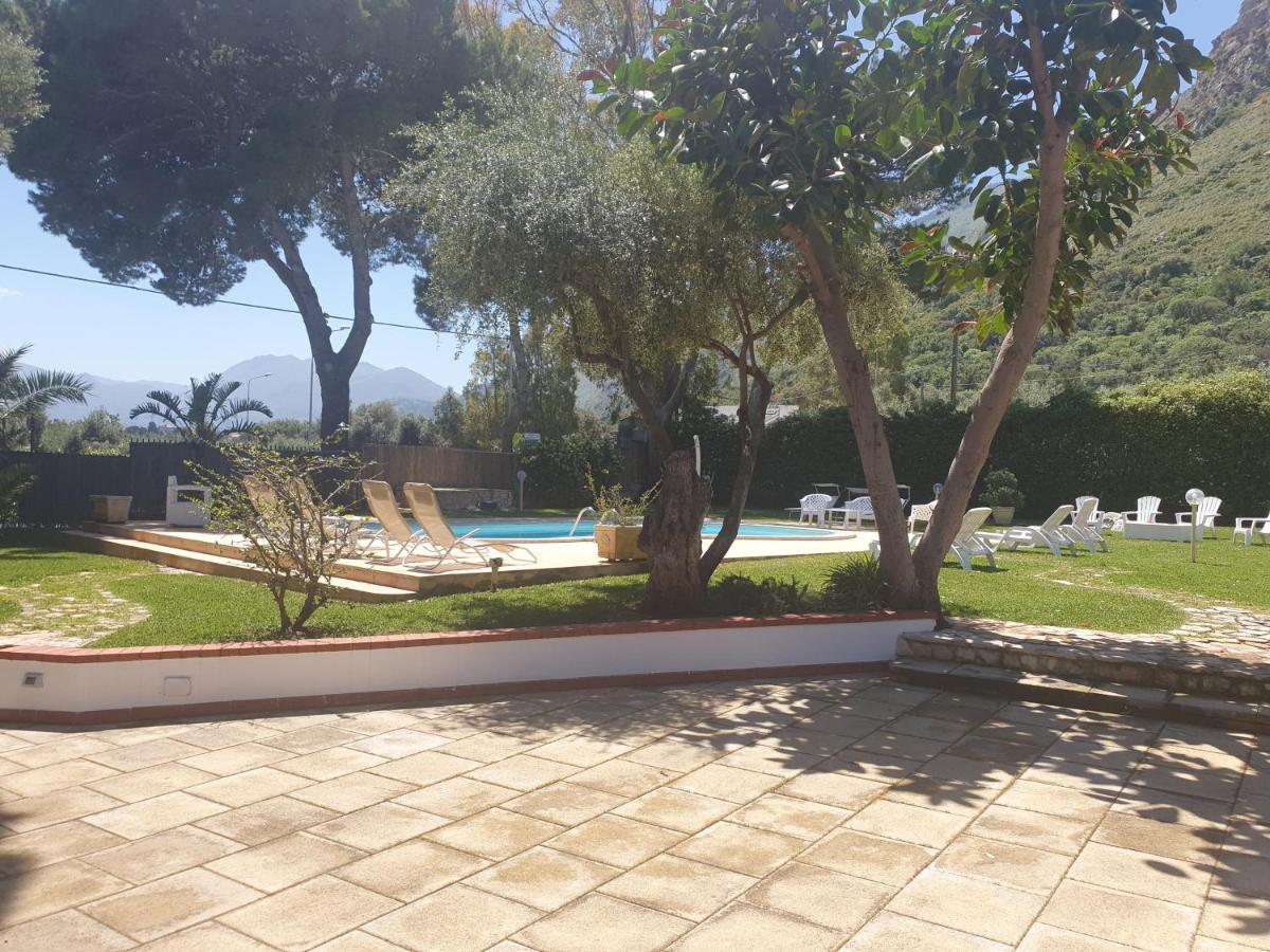 Villa Mariella Carini Exterior photo